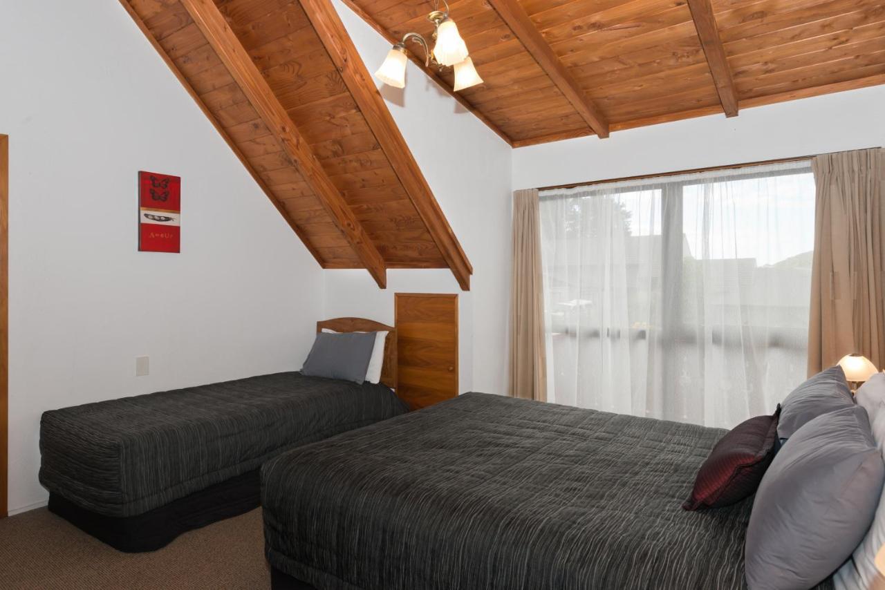 Swiss Chalet Lodge Motel Paihia Kültér fotó